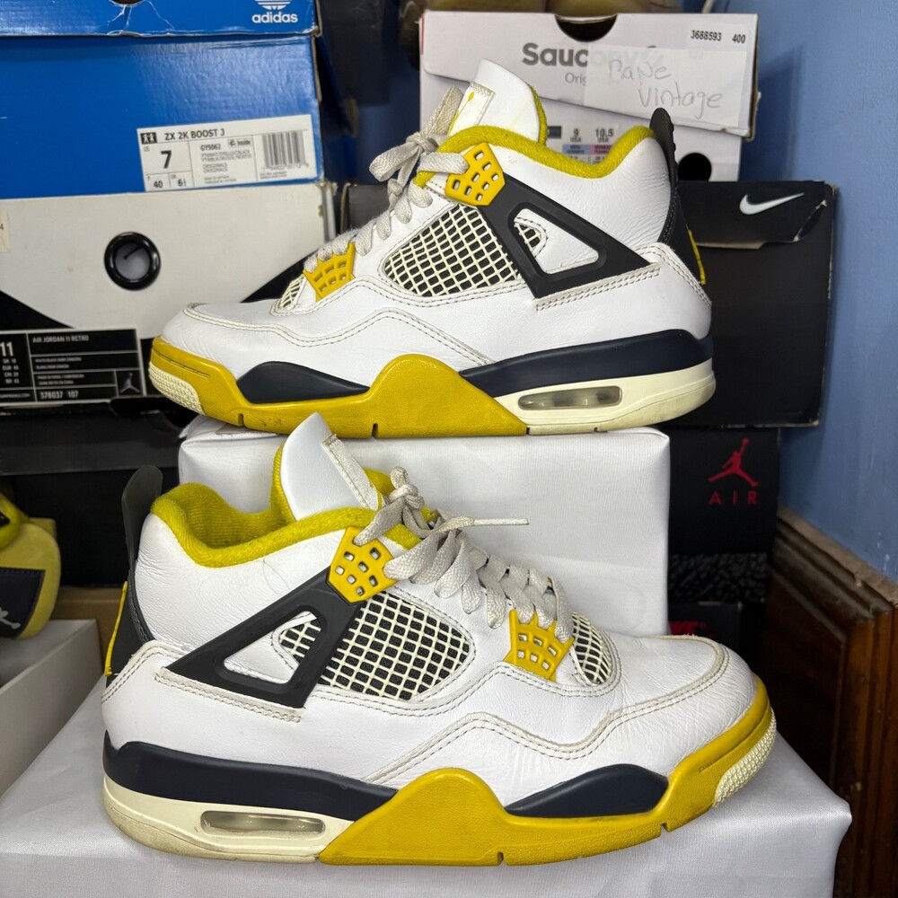 Size 7 - Air Jordan 4 Retro Vivid Sulfur W
